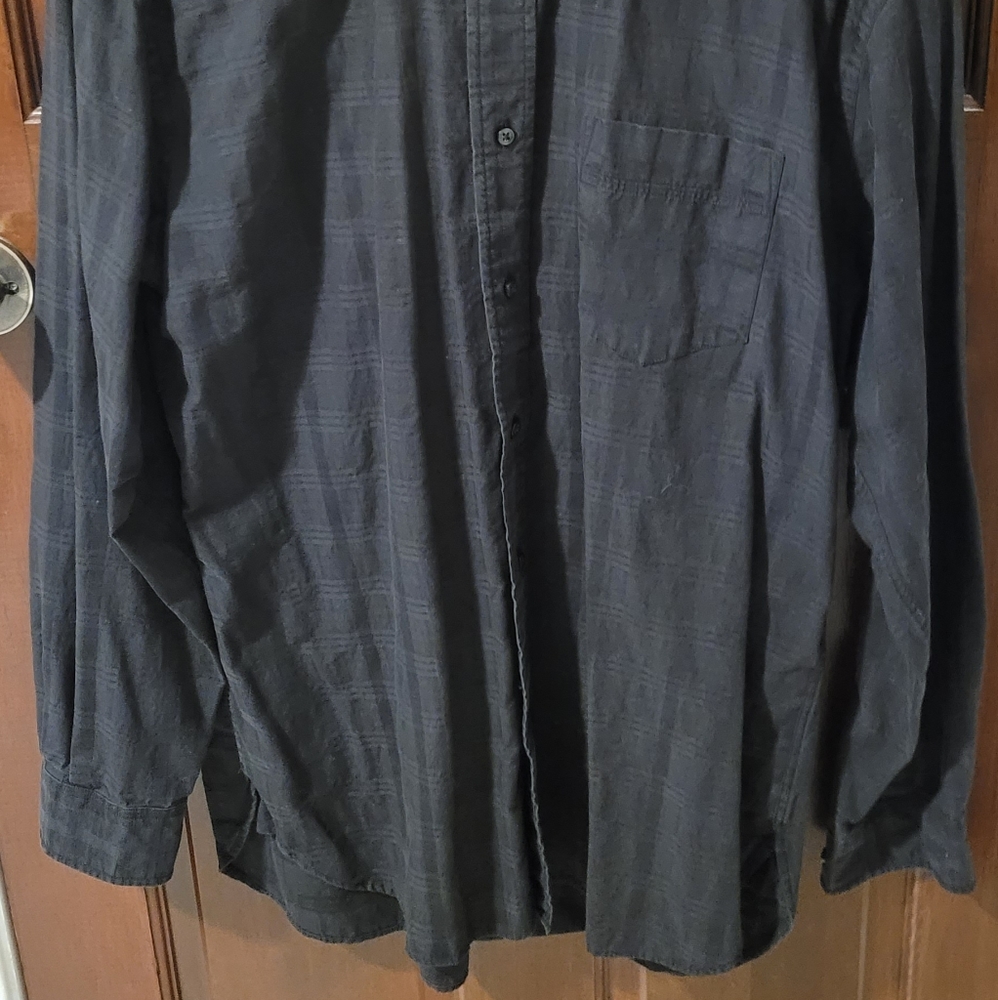 Navy textured l/s button down Tommy Hilfiger shirt mens size L! - Picture 2 of 6